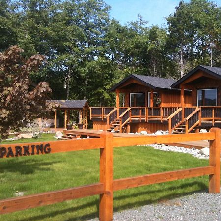 Ecoscape Cabins Hotel Port Hardy Esterno foto