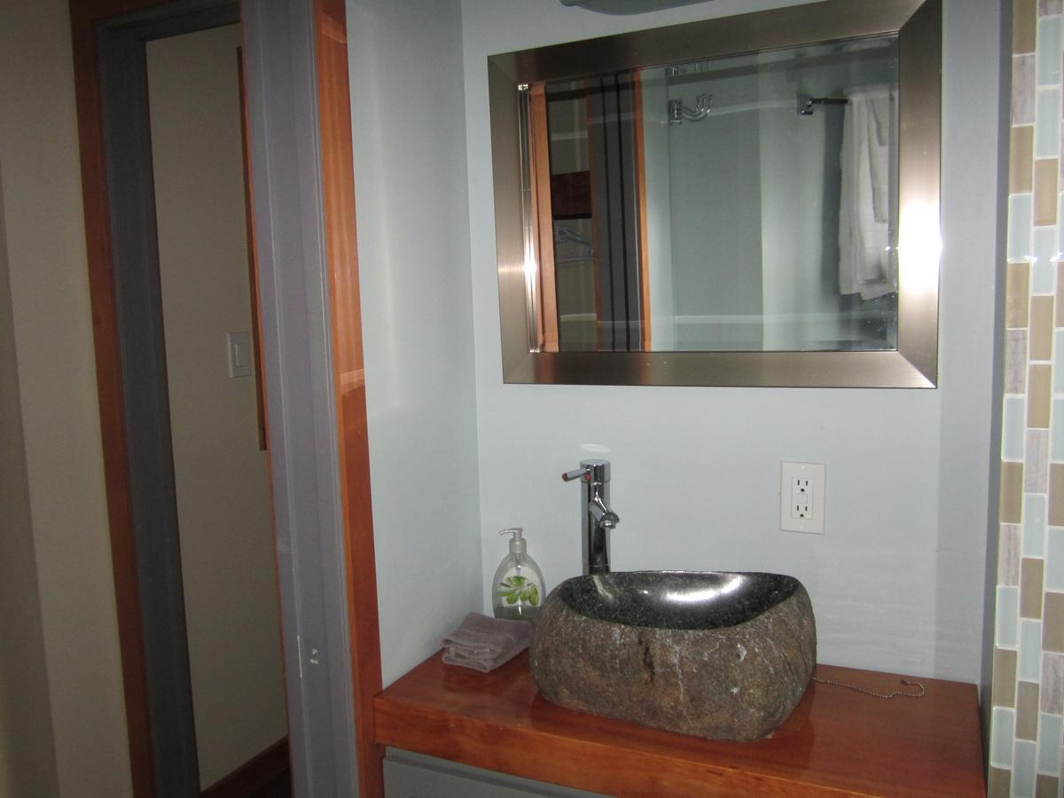 Ecoscape Cabins Hotel Port Hardy Esterno foto
