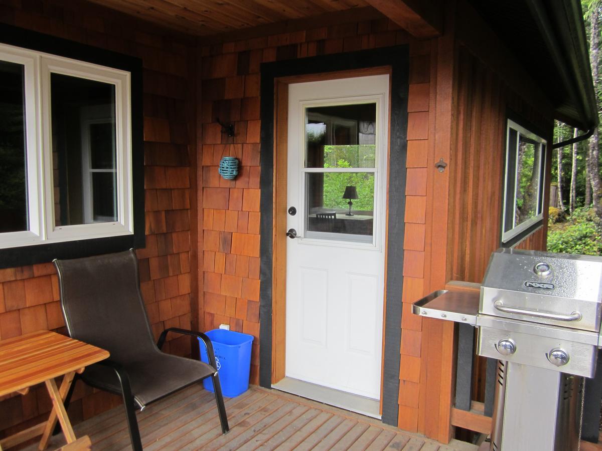 Ecoscape Cabins Hotel Port Hardy Esterno foto