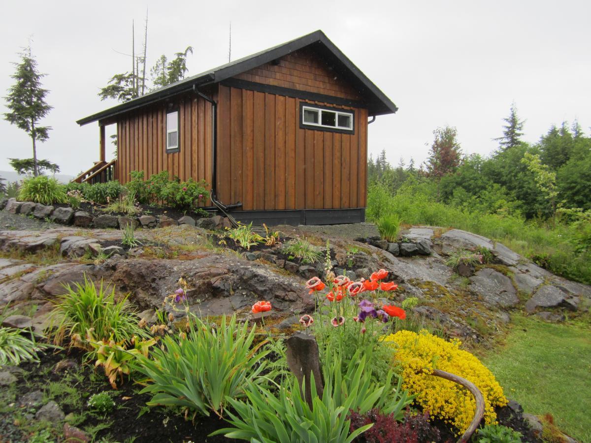Ecoscape Cabins Hotel Port Hardy Esterno foto